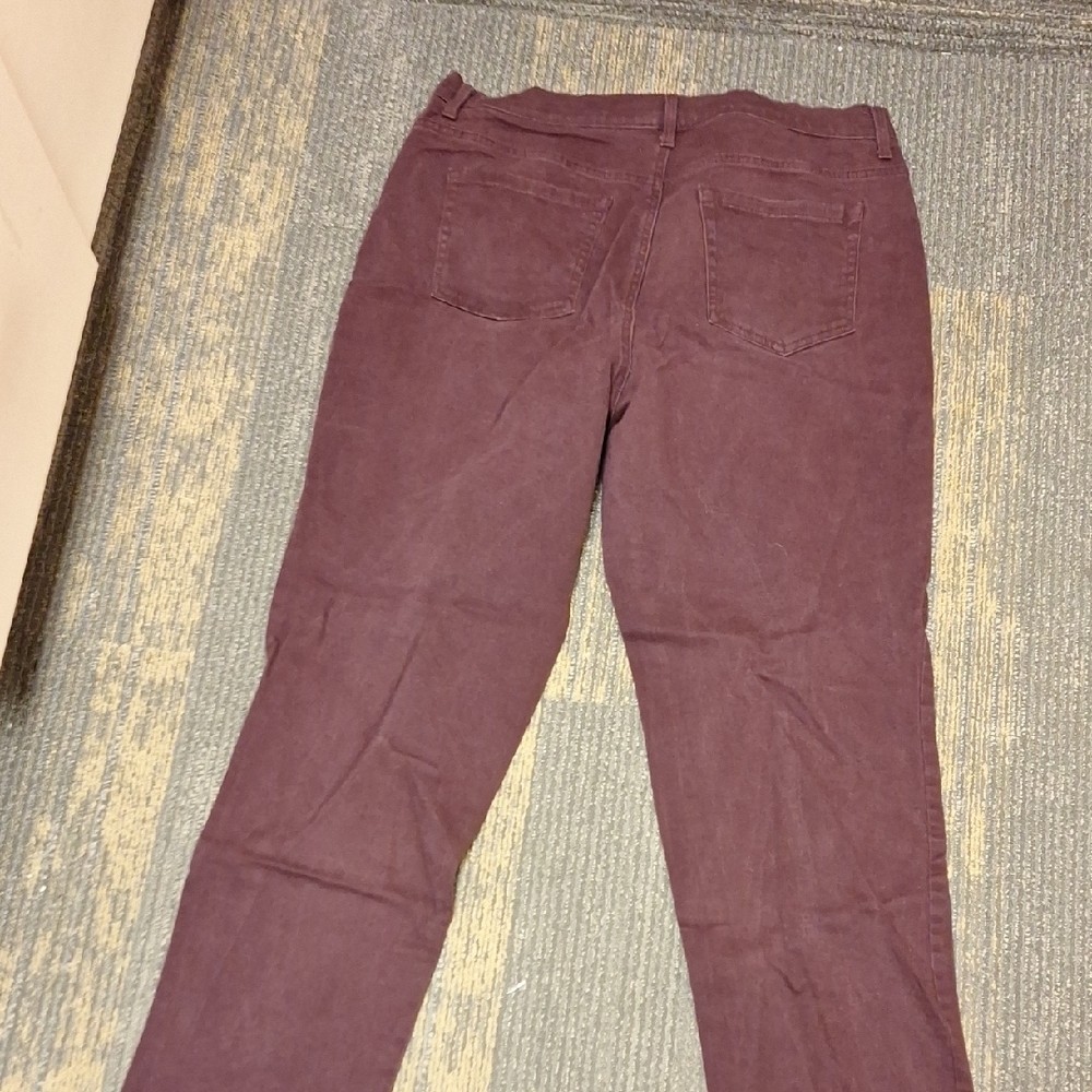 Gloria Vanderbilt Women's Straight Leg Jeans in Rich Brown - Picture 6 of 10